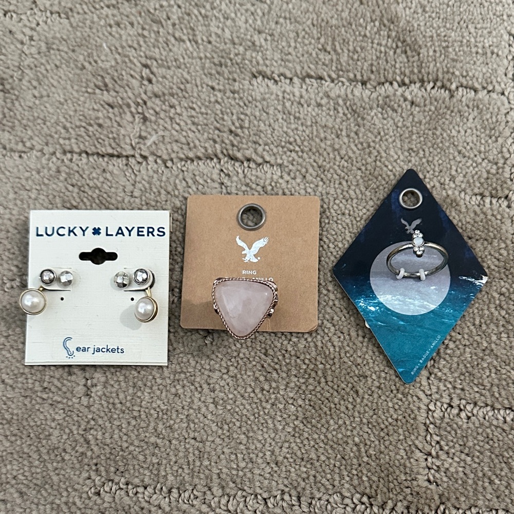 American Eagle Outfitters rings & Lucky Brand Earrings NEW
